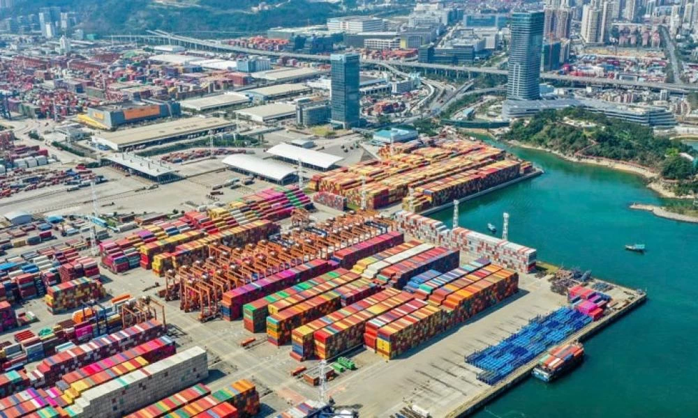 Ραγδαία επιδείνωση για το παγκόσμιο εμπόριο βλέπει ο ΠΟΕ